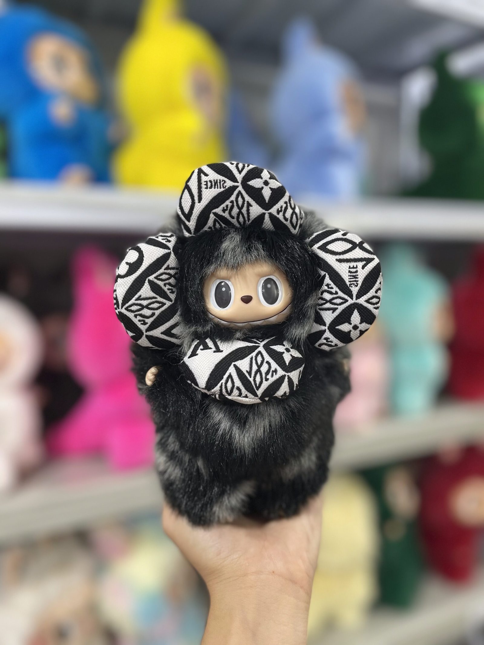 18cm Handmade Custom Flower Labubu vinyl plush pendant - Image 5