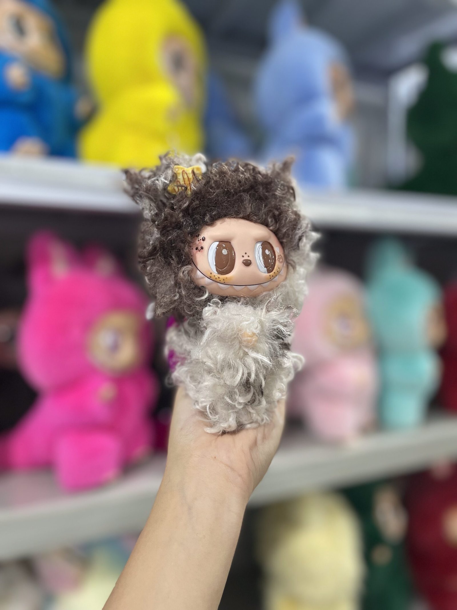 18cm Handmade Chocolate Curly Hair Labubu vinyl plush pendant - Image 2