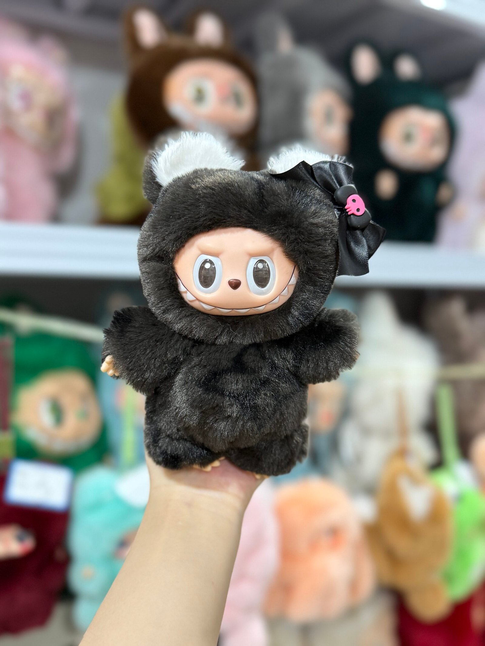 18cm Handmade Custom Black Bear Labubu With Bow vinyl plush pendant - Image 2